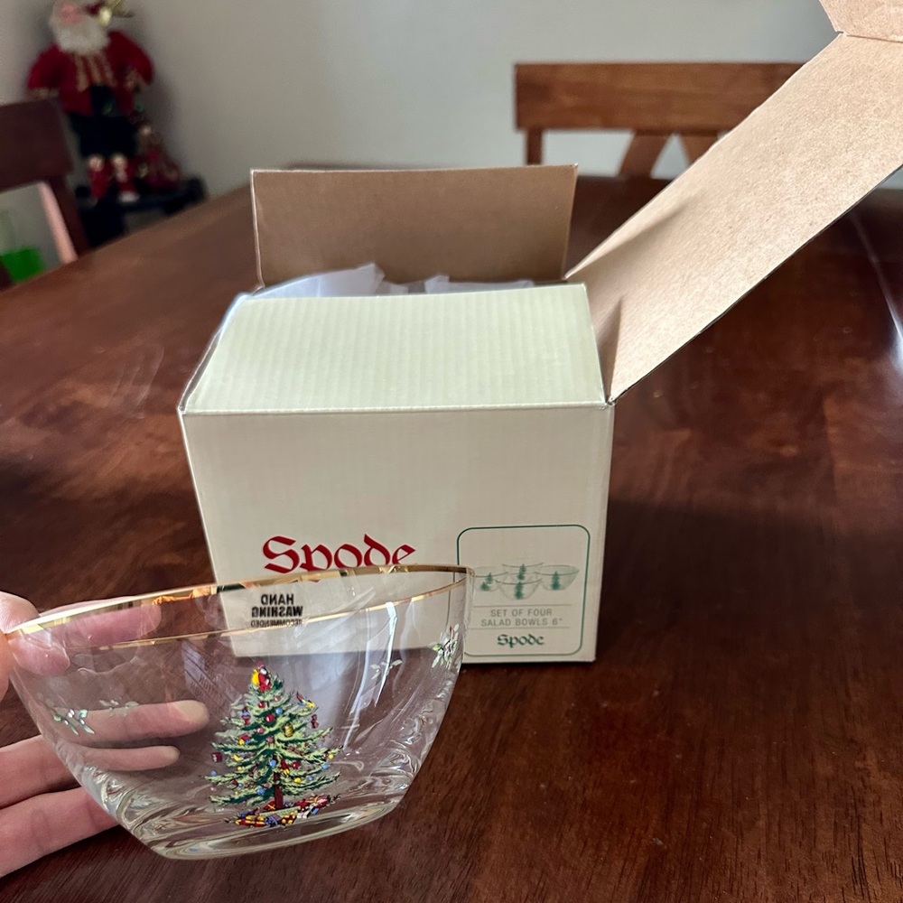 Spode Christmas tree salad bowls set of 4